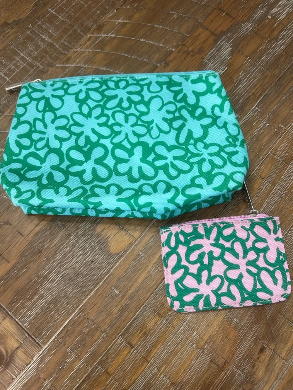 Marimekko for Clinique small make up bag set